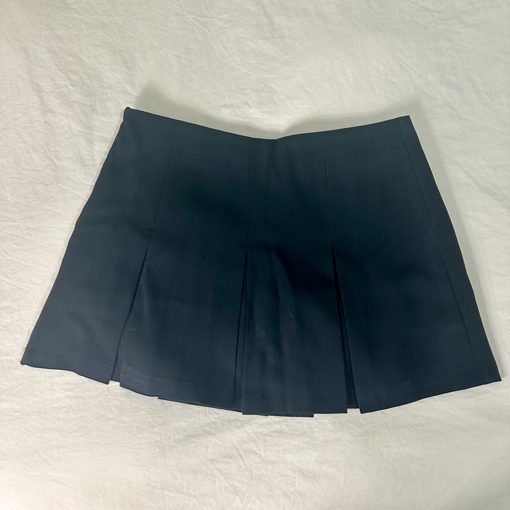 NWT Women’s Black Pleated Skirt with Underneath Shorts